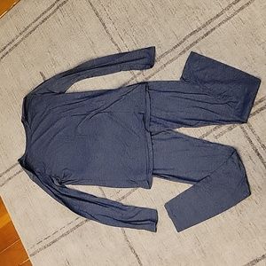 2 piece Long Sleeved Under Armor